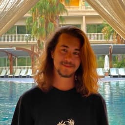 Erhan Savaşkan