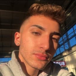 CHAMPAGNE